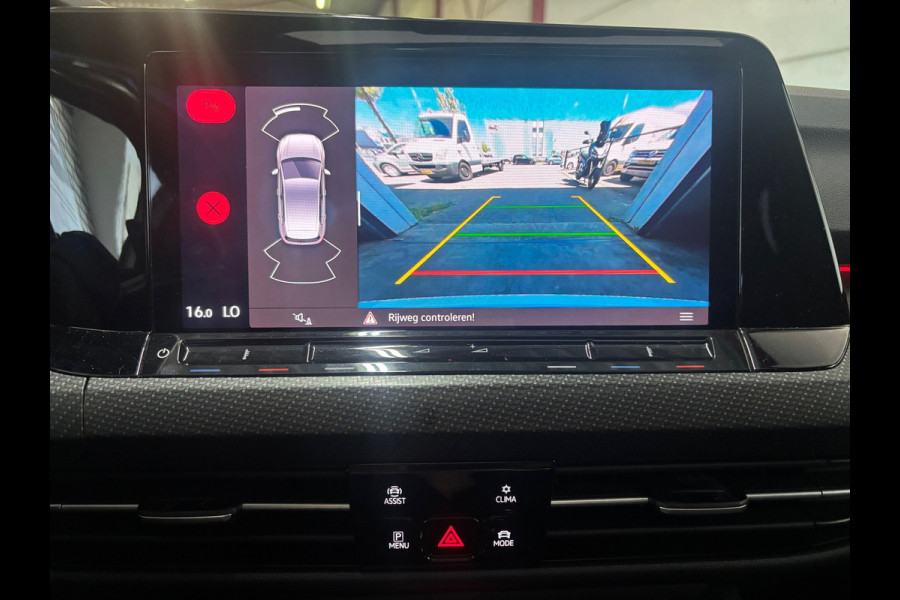 Volkswagen Golf 2.0 TSI R 4Motion Performance AKRA