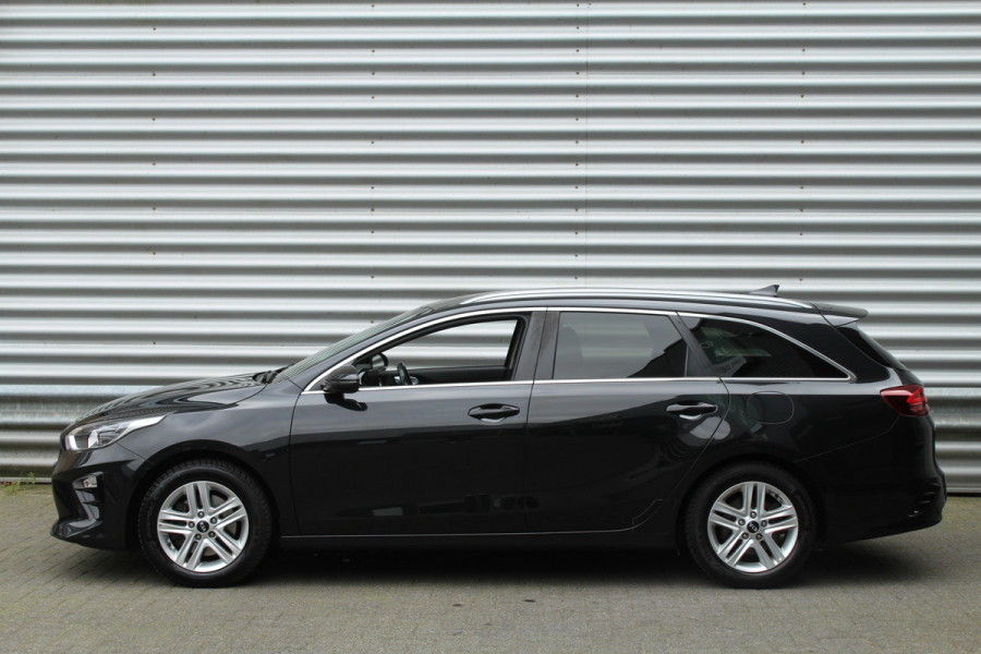 Kia Ceed Sportswagon 1.0 T-GDi 120pk DynamicPlusLine NL-Auto NAP Clima Cruise Navi Camera Carplay 16"LMV Trekhaak 1200kg