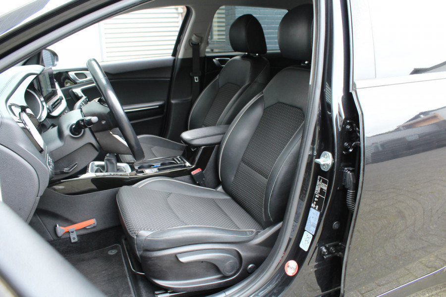 Kia Ceed Sportswagon 1.0 T-GDi 120pk DynamicPlusLine NL-Auto NAP Clima Cruise Navi Camera Carplay 16"LMV Trekhaak 1200kg