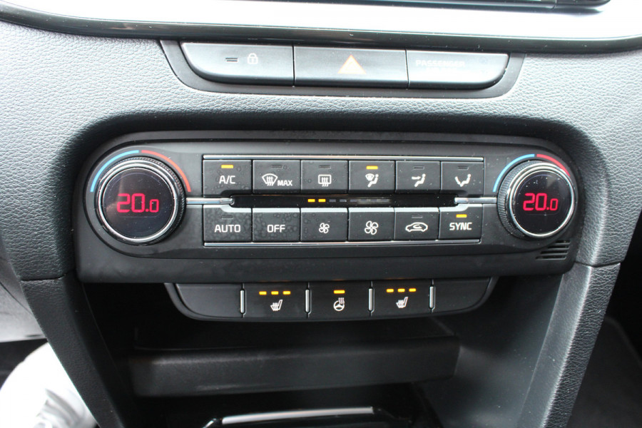 Kia Ceed Sportswagon 1.0 T-GDi 120pk DynamicPlusLine NL-Auto NAP Clima Cruise Navi Camera Carplay 16"LMV Trekhaak 1200kg