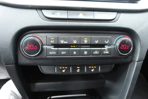 Kia Ceed Sportswagon 1.0 T-GDi 120pk DynamicPlusLine NL-Auto NAP Clima Cruise Navi Camera Carplay 16"LMV Trekhaak 1200kg