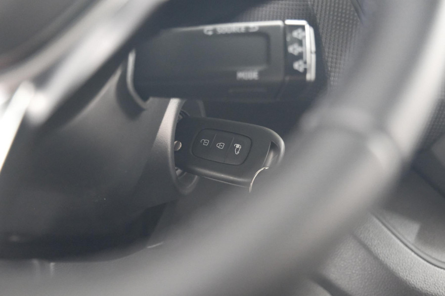 Renault Trafic 2.0 Blue dCi 130 T30 L2H1 Advance | Camera | Apple Carplay | Parkeersensoren
