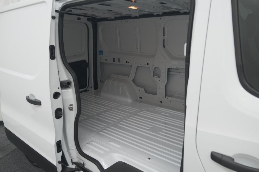 Renault Trafic 2.0 Blue dCi 130 T30 L2H1 Advance | Camera | Apple Carplay | Parkeersensoren