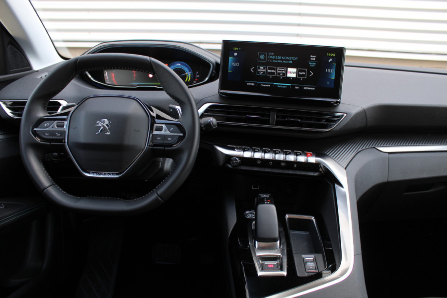 Peugeot 3008 1.6 HYbrid 225 Allure | Navigatie | Led | Bluetooth | Camera | All-Season