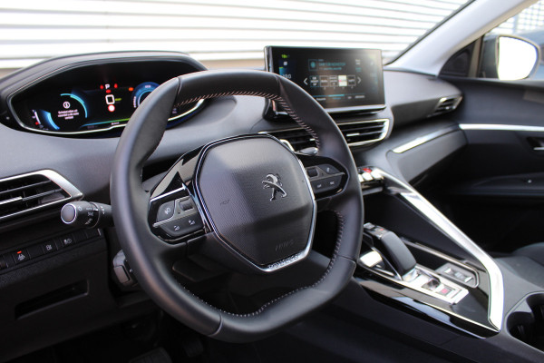 Peugeot 3008 1.6 HYbrid 225 Allure | Navigatie | Led | Bluetooth | Camera | All-Season