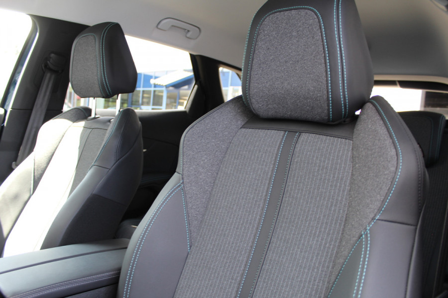 Peugeot 3008 1.6 HYbrid 225 Allure | Navigatie | Led | Bluetooth | Camera | All-Season