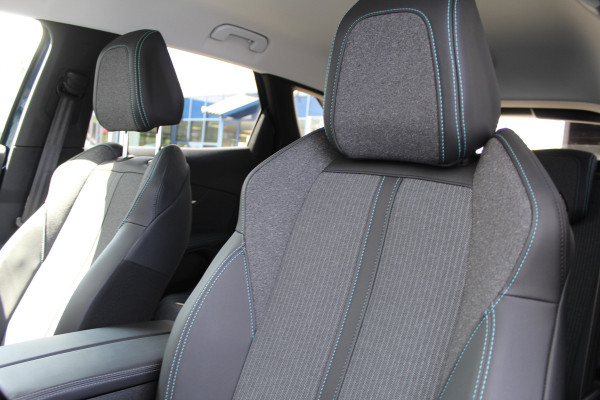 Peugeot 3008 1.6 HYbrid 225 Allure | Navigatie | Led | Bluetooth | Camera | All-Season