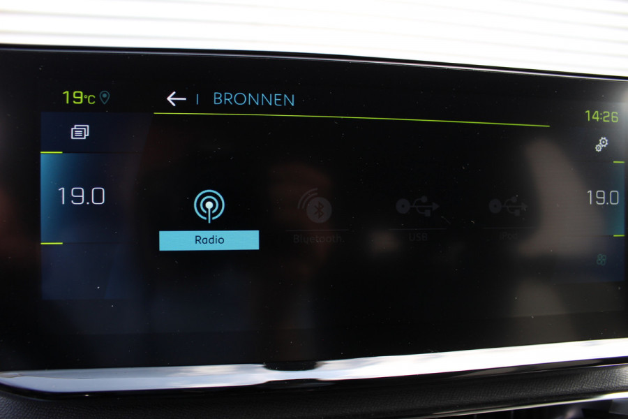 Peugeot 3008 1.6 HYbrid 225 Allure | Navigatie | Led | Bluetooth | Camera | All-Season