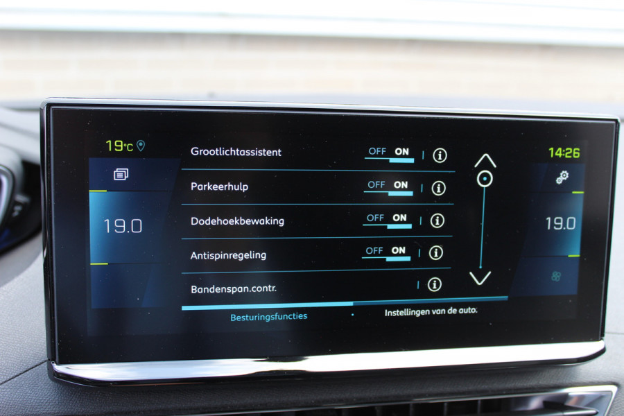 Peugeot 3008 1.6 HYbrid 225 Allure | Navigatie | Led | Bluetooth | Camera | All-Season