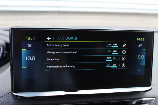 Peugeot 3008 1.6 HYbrid 225 Allure | Navigatie | Led | Bluetooth | Camera | All-Season