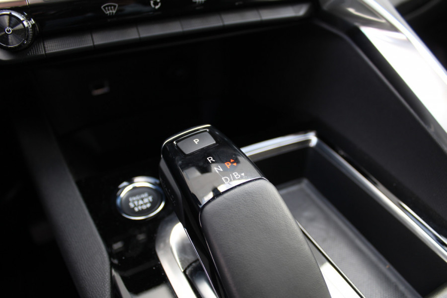 Peugeot 3008 1.6 HYbrid 225 Allure | Navigatie | Led | Bluetooth | Camera | All-Season