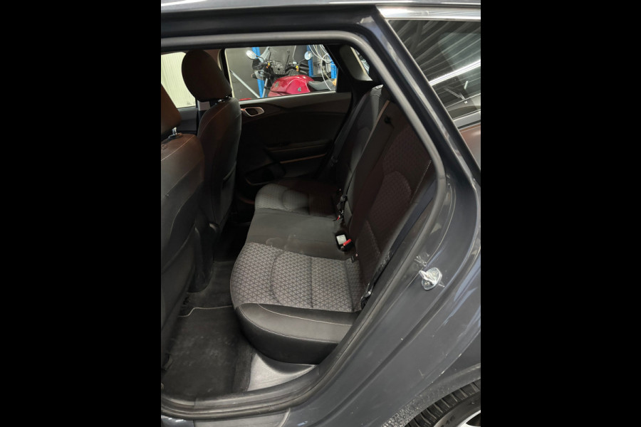 Kia Ceed Sportswagon 1.0 T-GDi DynamicLine Navi | Clima | Cruise | Camera