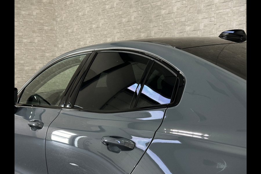 Volvo S60 350pk T6 AWD Long Range! | Plus Dark | Sportstoelen | Pilot-Assist | ACC | Memory | Leder | Trekhaak | Keyless-Entry | Thunder-Grey | Stoelverwarming V+A | Stuurverwarming | Full-LED | Carplay | Origineel NL | 19'' | Getint Glas |