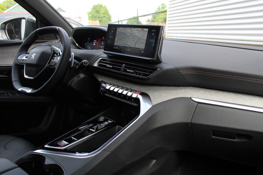 Peugeot 3008 1.6 HYbrid 225 GT | Trekhaakactie! | Nightvision | Massage | Leder | Navigatie | Adaptieve Cruise | BLIS