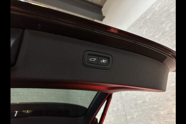 Volvo XC90 T8 390pk AWD Recharge | 360 View | ACC | Pilot-Assist | Full-LED | Keyless-Entry | 12 mnd. Bovag Garantie | Leder | Memory | Stuurverwarming | Stoelverwarming | Zwarte Hemel | Zonwering | Getint Glas | Standkachel | Carplay |