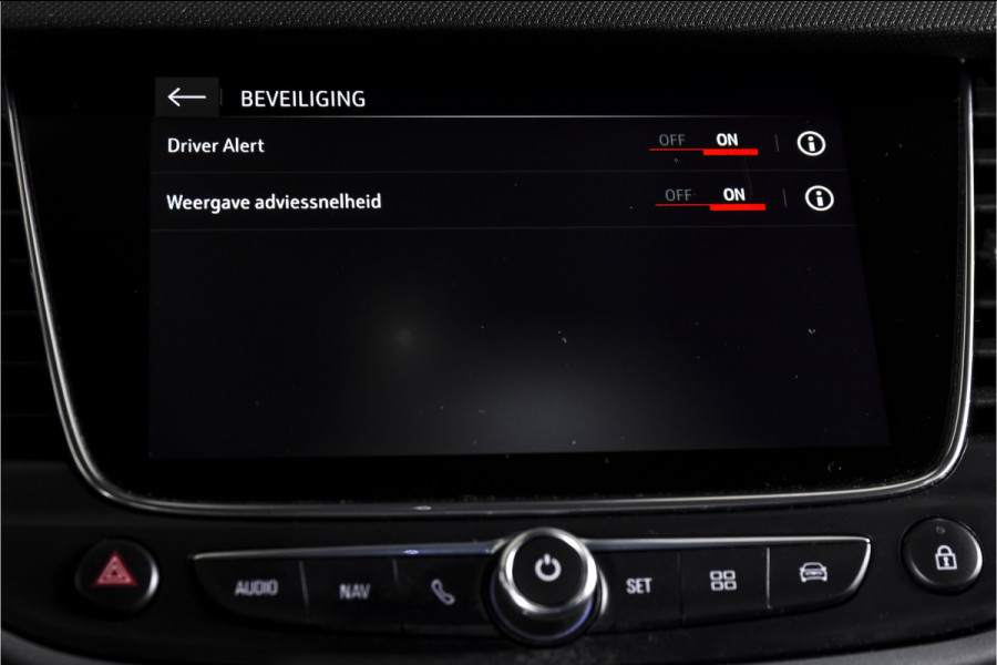 Opel Crossland 1.2 Turbo 130 PK Elegance - Automaat | Cruise | Stoel-+Stuurverw. | Camera | PDC | NAV + App.Connect | EEC | DAB | LM 16" | Trekhaak |