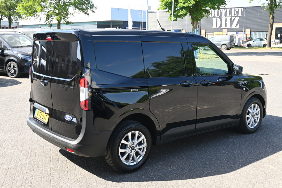 Ford Transit Courier 1.0i EcoBoost Limited Adaptive cruise control, Navigatie met camera