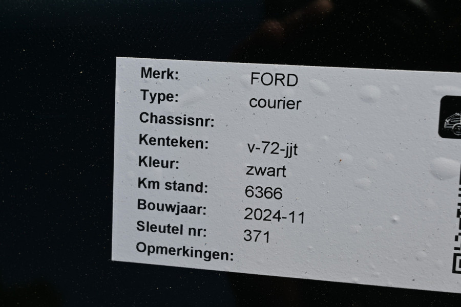 Ford Transit Courier 1.0i EcoBoost Limited Adaptive cruise control, Navigatie met camera