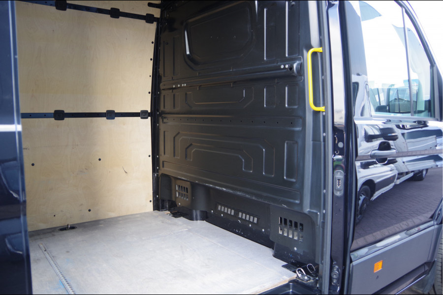 MAN TGE 3.180 35 2.0 L3H3 3-ZITS, AUT. LED, TREKHAAK, CAMERA, CRUISE, CLIMA, NAVI, PDC RONDOM, LEDER STUUR, STUUR VERWARMING, VOORRUIT V