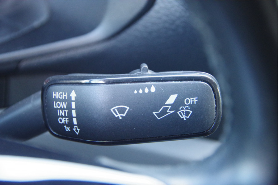 MAN TGE 3.180 35 2.0 L3H3 3-ZITS, AUT. LED, TREKHAAK, CAMERA, CRUISE, CLIMA, NAVI, PDC RONDOM, LEDER STUUR, STUUR VERWARMING, VOORRUIT V