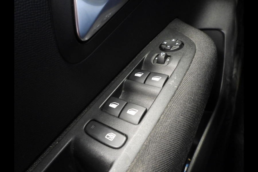Peugeot e-208 EV Active 50 kWh NAVI-APP/CLIMA/CRUISE/BLUETOOTH!
