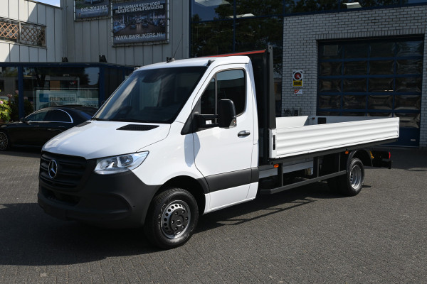 Mercedes-Benz Sprinter 519 CDI L3 Pro Open laadbak 3500kg trekhaak, Navigatie met Smartphone integratie, Geveerde stoel