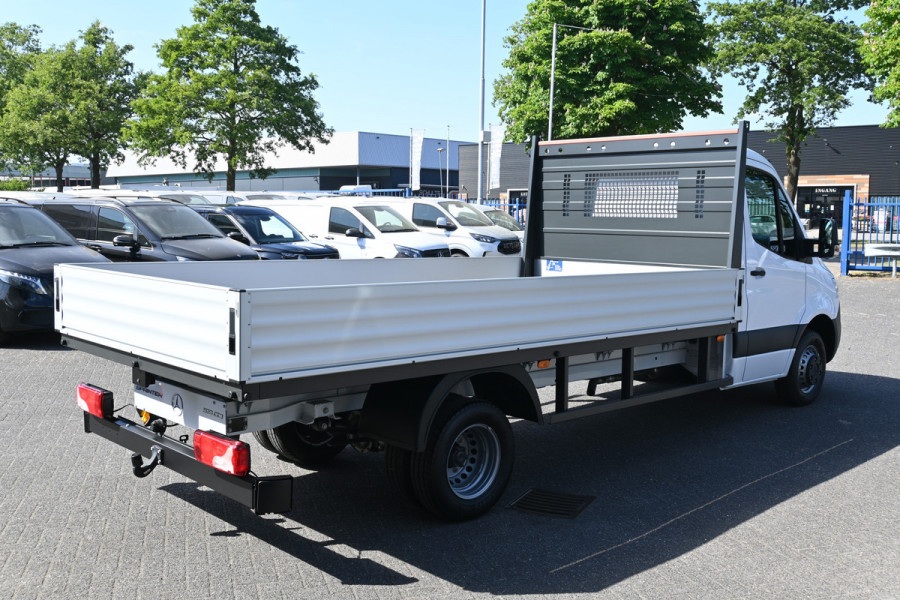 Mercedes-Benz Sprinter 519 CDI L3 Pro Open laadbak 3500kg trekhaak, Navigatie met Smartphone integratie, Geveerde stoel