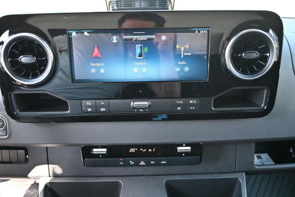 Mercedes-Benz Sprinter 519 CDI L3 Pro Open laadbak 3500kg trekhaak, Navigatie met Smartphone integratie, Geveerde stoel