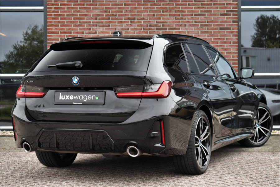BMW 3 Serie Touring 330e xDrive M-Sport Pano ACC H/K 360 HUD El-zetel 19inch