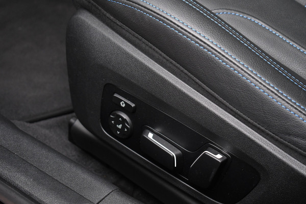 BMW 3 Serie Touring 330e xDrive M-Sport Pano ACC H/K 360 HUD El-zetel 19inch