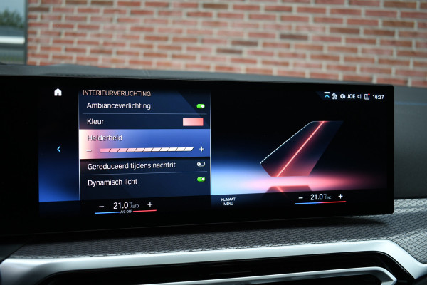 BMW 3 Serie Touring 330e xDrive M-Sport Pano ACC H/K 360 HUD El-zetel 19inch