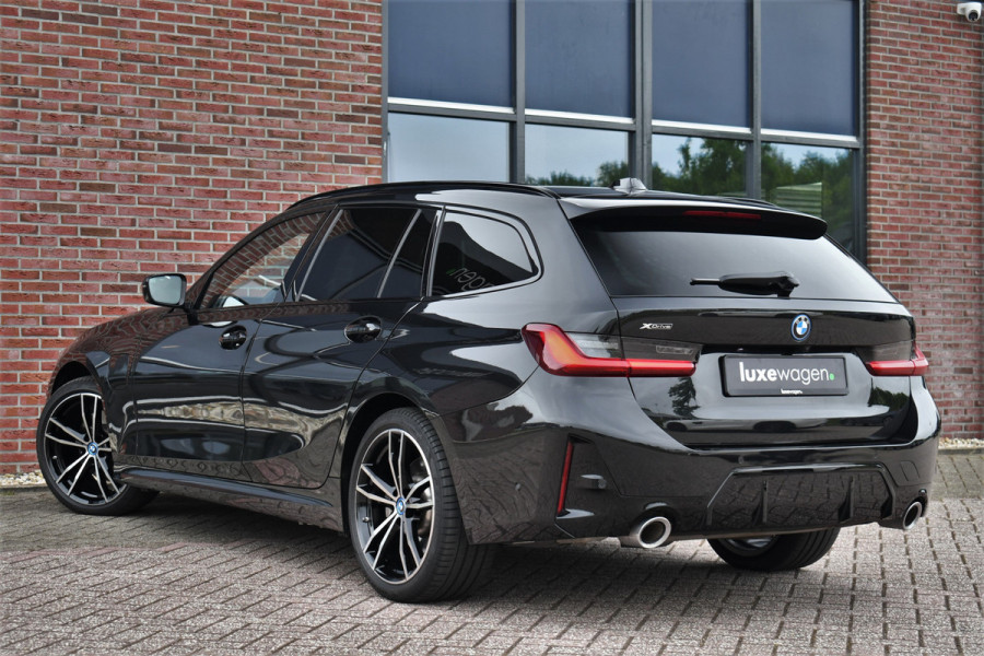 BMW 3 Serie Touring 330e xDrive M-Sport Pano ACC H/K 360 HUD El-zetel 19inch