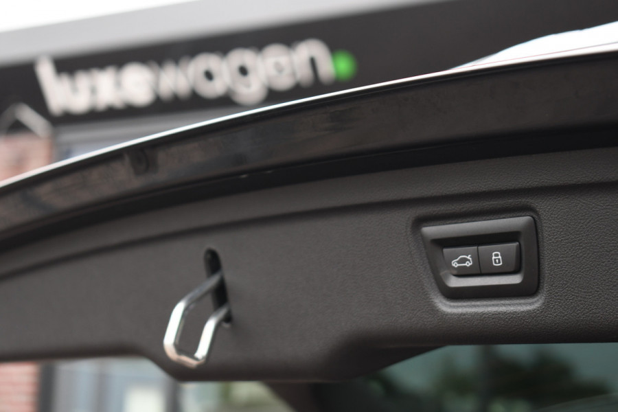 BMW 3 Serie Touring 330e xDrive M-Sport Pano ACC H/K 360 HUD El-zetel 19inch