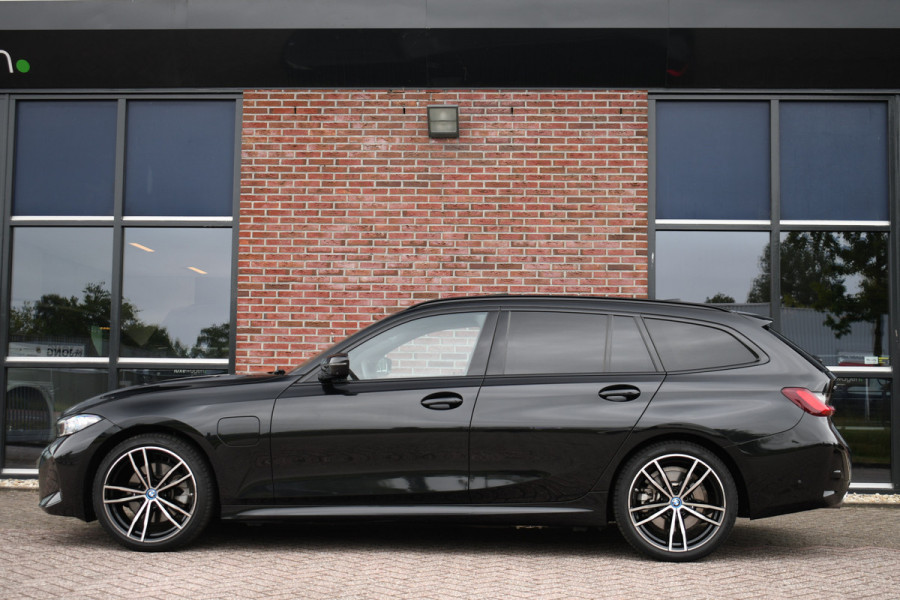 BMW 3 Serie Touring 330e xDrive M-Sport Pano ACC H/K 360 HUD El-zetel 19inch