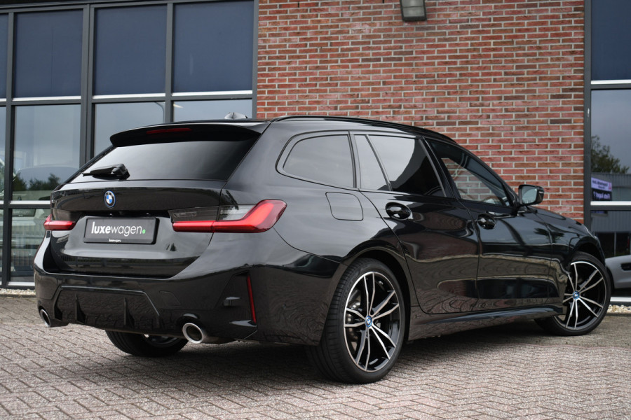 BMW 3 Serie Touring 330e xDrive M-Sport Pano ACC H/K 360 HUD El-zetel 19inch