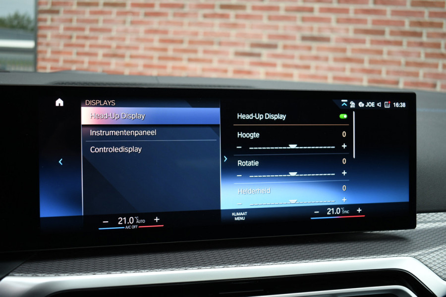 BMW 3 Serie Touring 330e xDrive M-Sport Pano ACC H/K 360 HUD El-zetel 19inch