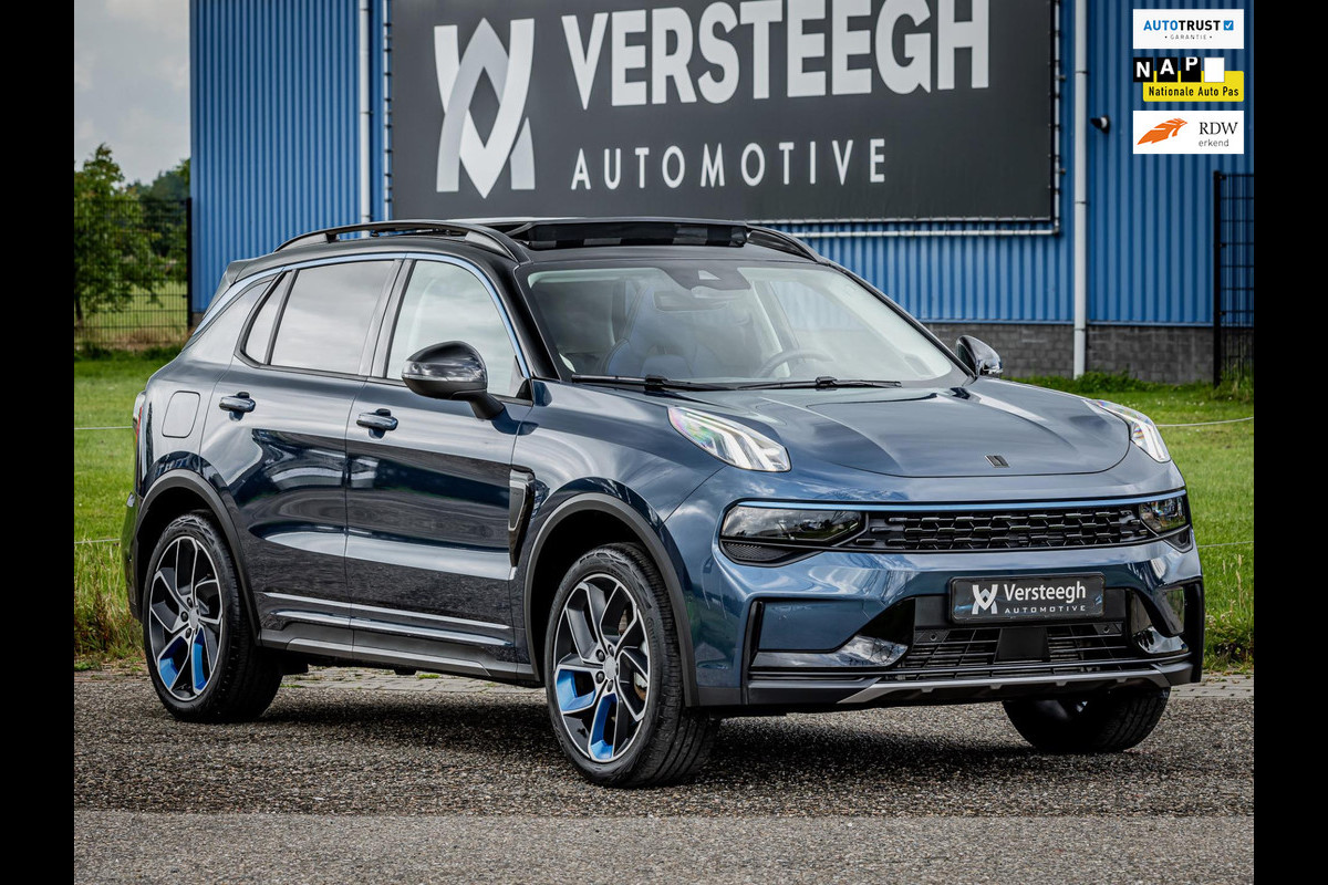 Lynk & Co 01 1.5 Plug-In Hybrid 262pk 360Camera|Zwarte Hemel|Panoramadak Lynk & Co 01 1.5 Plug-In Hybrid 262pk 360Camera|Zwarte Hemel|Panoramadak