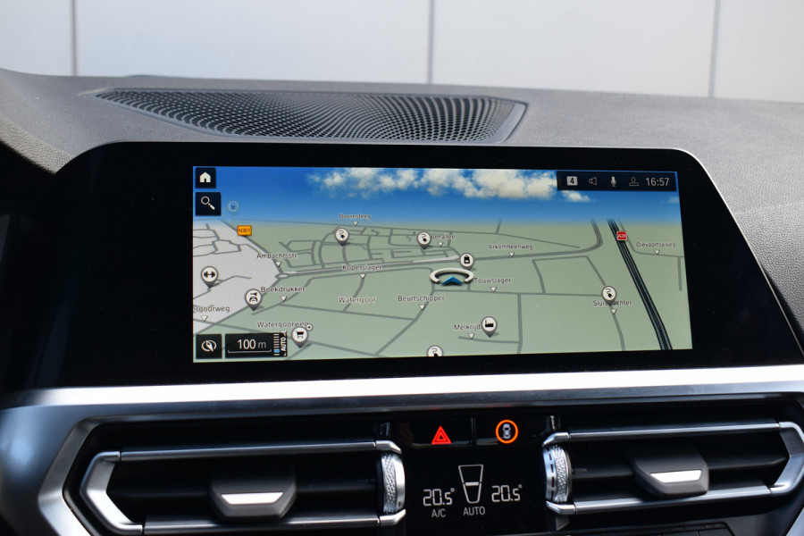 BMW 3-serie 330e High Executive | M-Sport | Shadow Line | Half Leer | Virtual