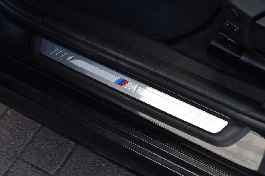 BMW 3-serie 330e High Executive | M-Sport | Shadow Line | Half Leer | Virtual