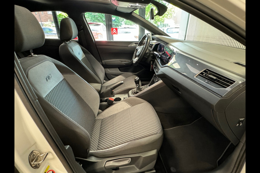 Volkswagen Polo 1.0 TSI 116PK Highline R-Line PANORAMADAK NAVIGATIE APPLE CARPLAY