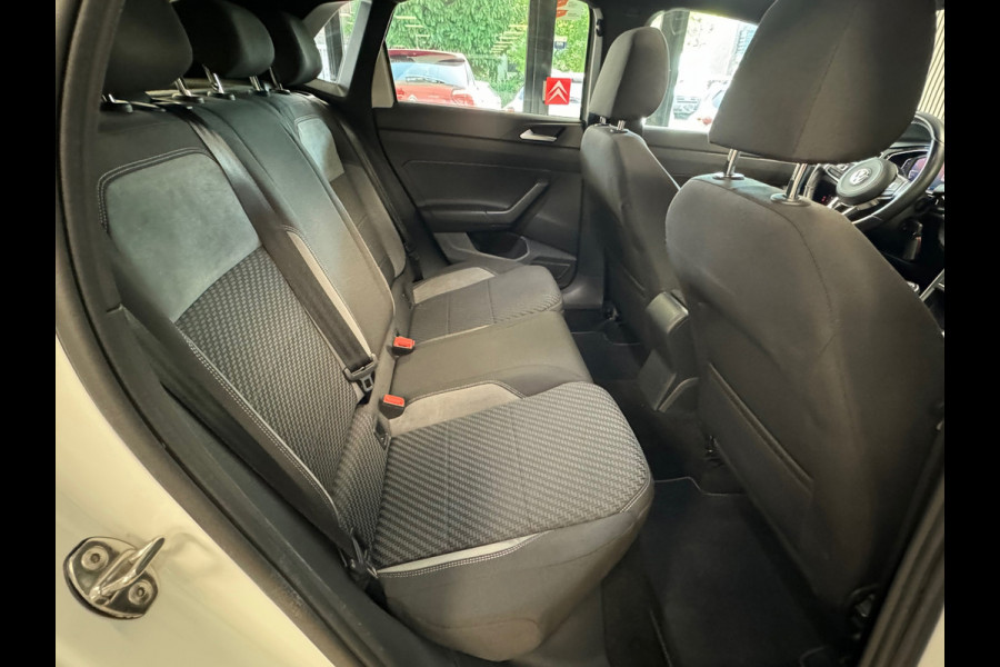 Volkswagen Polo 1.0 TSI 116PK Highline R-Line PANORAMADAK NAVIGATIE APPLE CARPLAY
