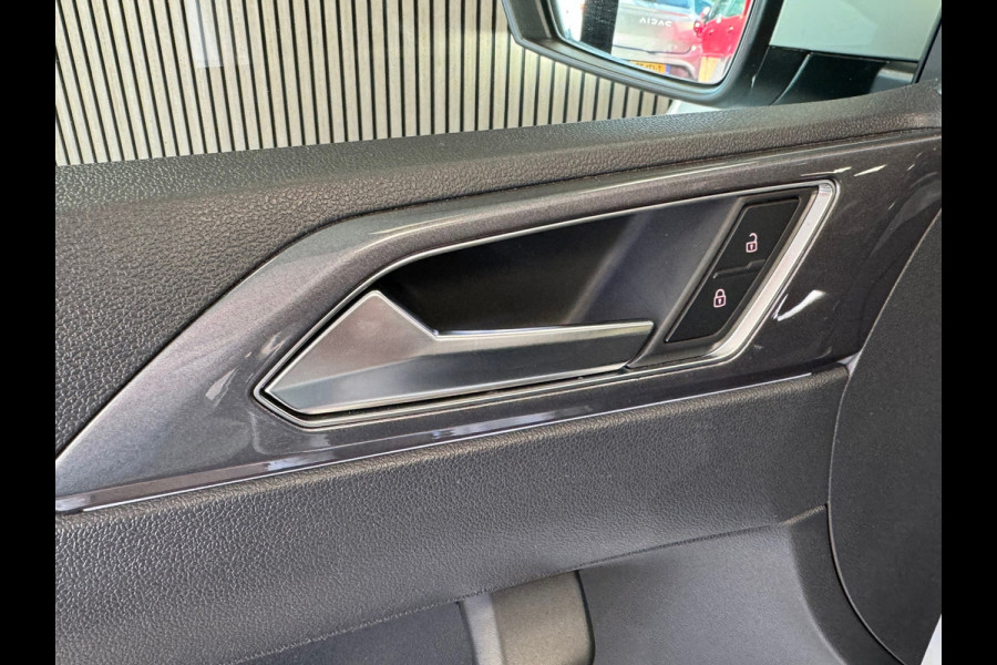 Volkswagen Polo 1.0 TSI 116PK Highline R-Line PANORAMADAK NAVIGATIE APPLE CARPLAY