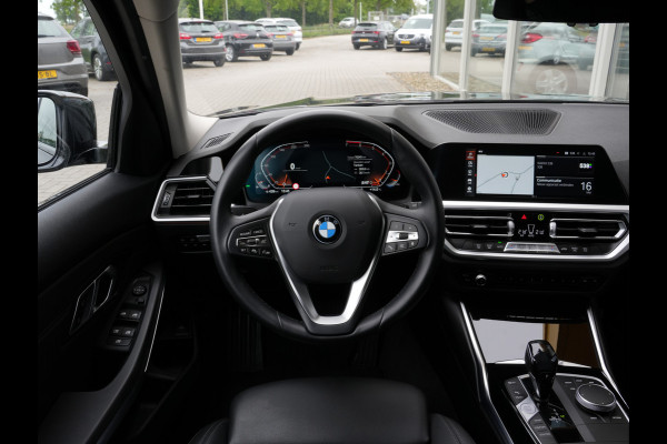 BMW 3 Serie Touring 318i Executive Edition | Adaptive Cruise | Navigatie | DAB | Virtual