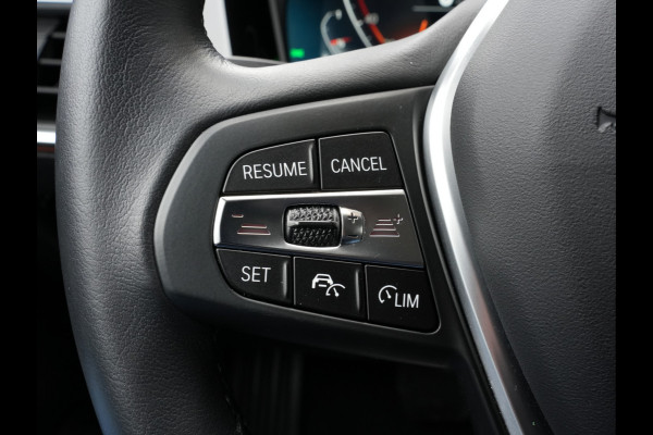 BMW 3 Serie Touring 318i Executive Edition | Adaptive Cruise | Navigatie | DAB | Virtual