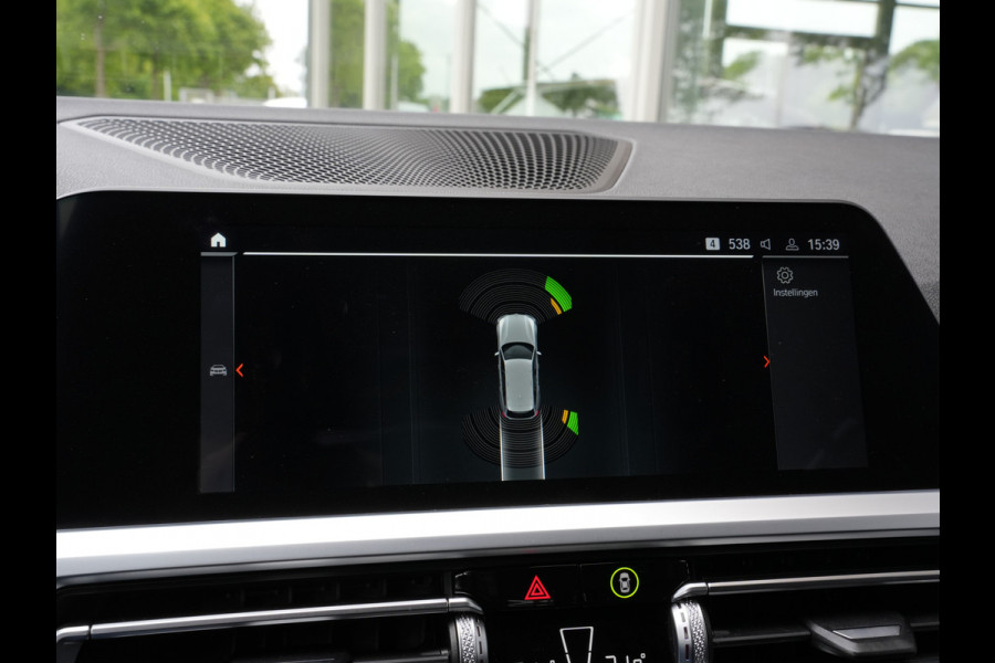 BMW 3 Serie Touring 318i Executive Edition | Adaptive Cruise | Navigatie | DAB | Virtual