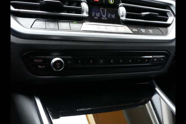 BMW 3 Serie Touring 318i Executive Edition | Adaptive Cruise | Navigatie | DAB | Virtual
