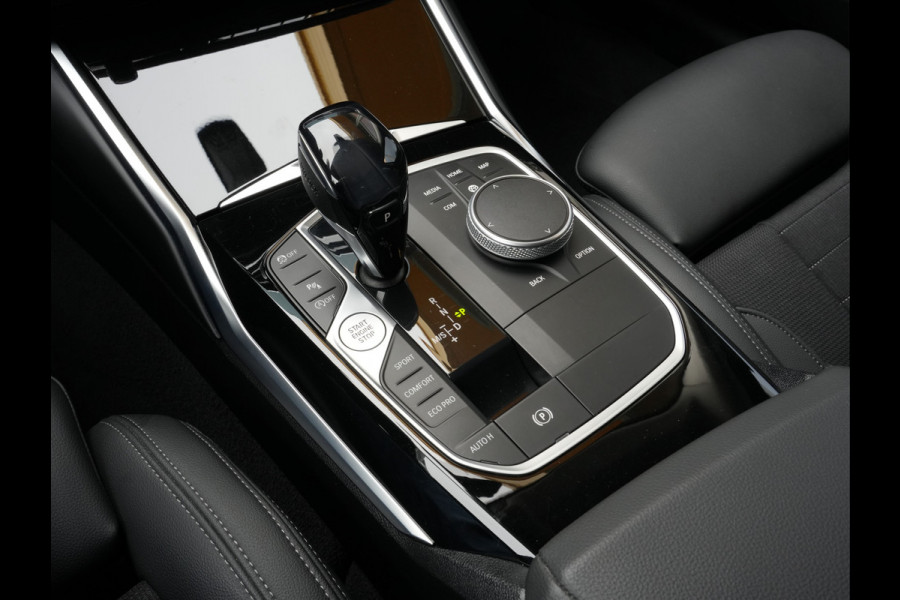 BMW 3 Serie Touring 318i Executive Edition | Adaptive Cruise | Navigatie | DAB | Virtual