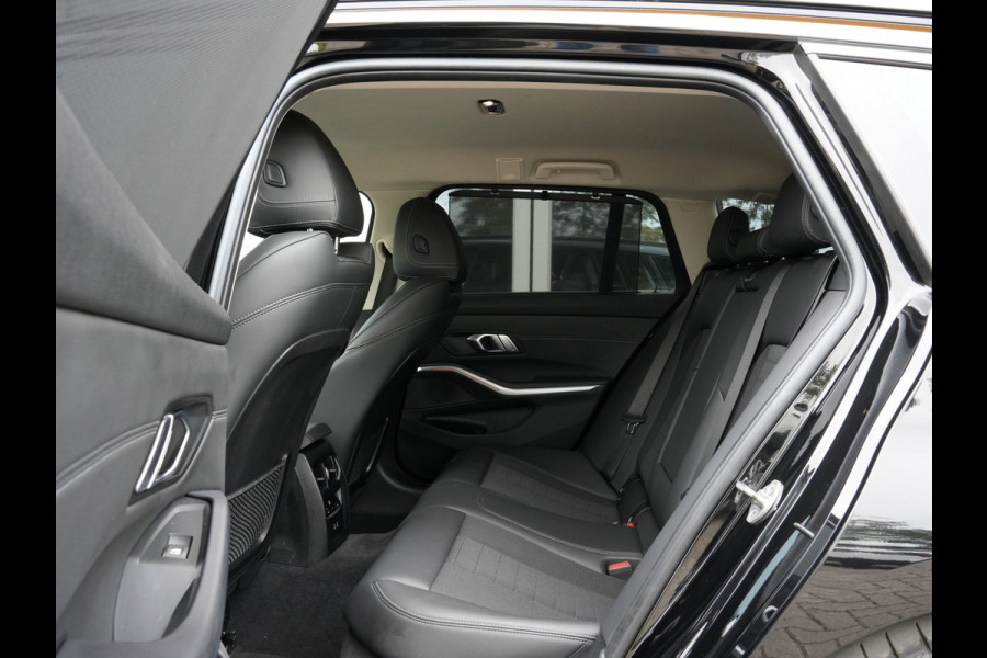 BMW 3 Serie Touring 318i Executive Edition | Adaptive Cruise | Navigatie | DAB | Virtual