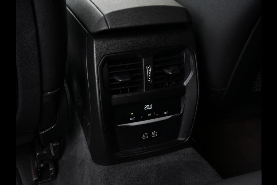 BMW 3 Serie Touring 318i Executive Edition | Adaptive Cruise | Navigatie | DAB | Virtual