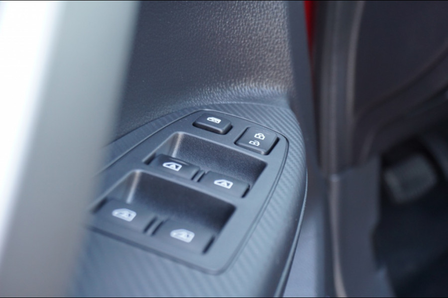 Mitsubishi Eclipse Cross PHEV AUTOMAAT LEER | PANO | CARPLAY | WINTERPACK | ADAPTIVE!